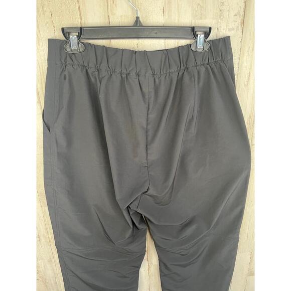 Zella Black Getaway Drawstring Cargo Pockets Button Closure Crop Pants Size L - Picture 8 of 12